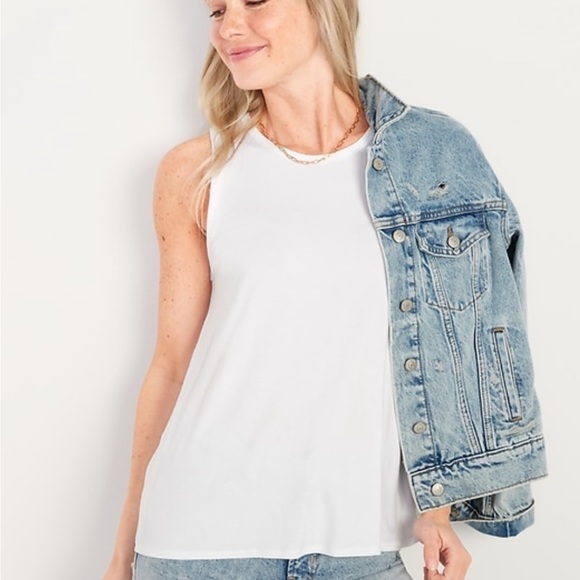 White Tank - Picture 2 of 4